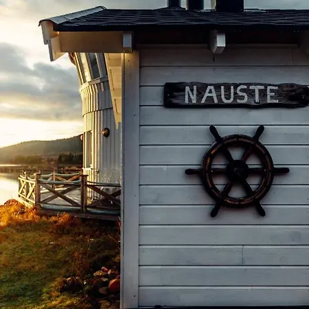 Lodge Norwegian Wild