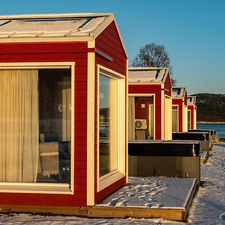 Norwegian Wild 山林小屋