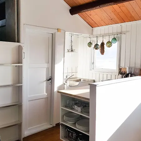 Norwegian Wild 山林小屋 *