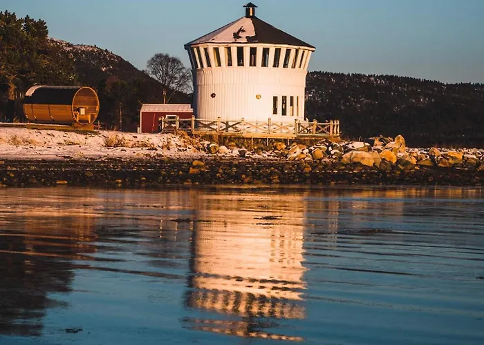 Lodge Norwegian Wild *