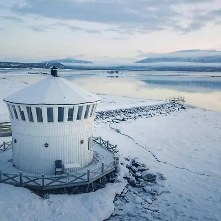 Norwegian Wild Lodge *